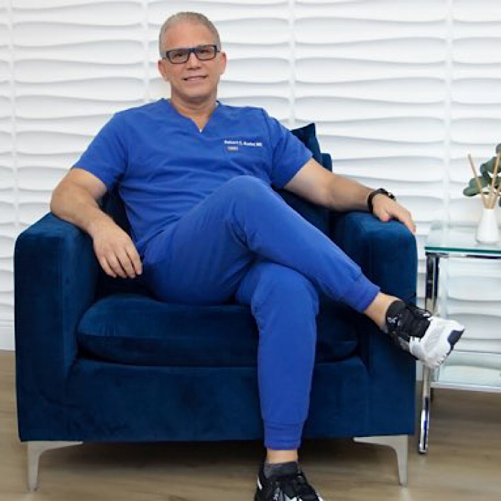Dr. Robert Bader